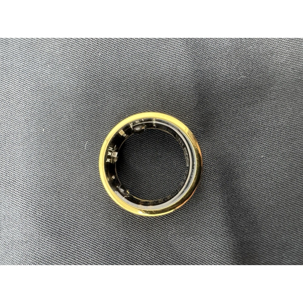 Oura Ring Gen3 Horizon Size 8- Gold JZ90-51383-08 - Picture 2 of 5